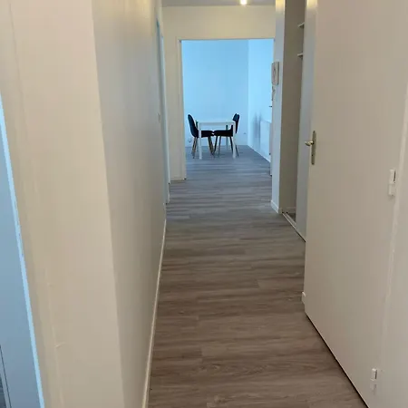 Bright With A Balcony Near Metro Station * Rouen